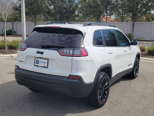 2023 Jeep Cherokee Altitude