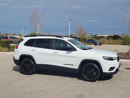 2023 Jeep Cherokee Altitude