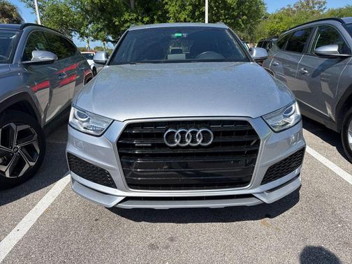 Florett Silver Metallic 2018 Audi Q3 2.0T Premium