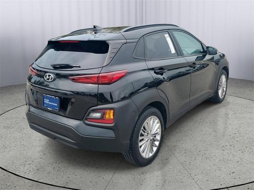 2021 Hyundai KONA SEL Plus
