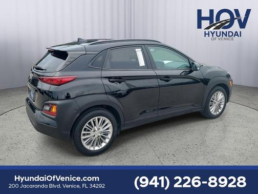 2021 Hyundai KONA SEL Plus