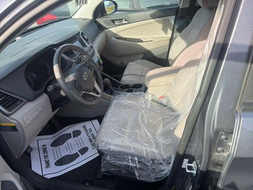 2018 Hyundai TUCSON SE