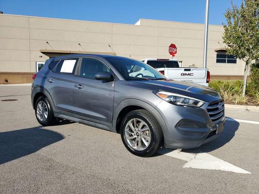 2018 Hyundai TUCSON SE