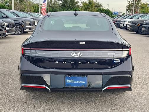 2025 Hyundai SONATA Hybrid Limited