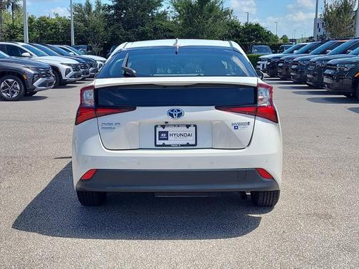 2019 Toyota Prius LE