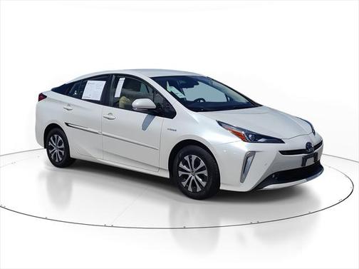 2019 Toyota Prius LE