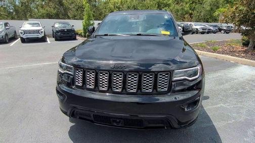 2021 Jeep Grand Cherokee Laredo