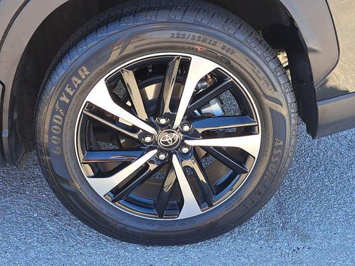 2023 Toyota Corolla Hybrid SE