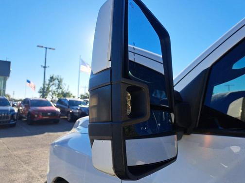 2018 RAM 2500 SLT Crew Cab 4x4 6'4' Box