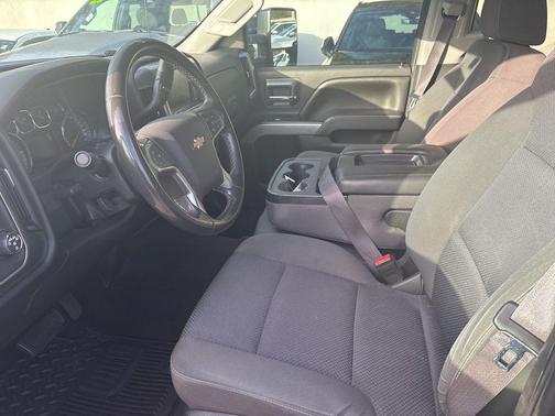 2017 Chevrolet Silverado 1500 2LT