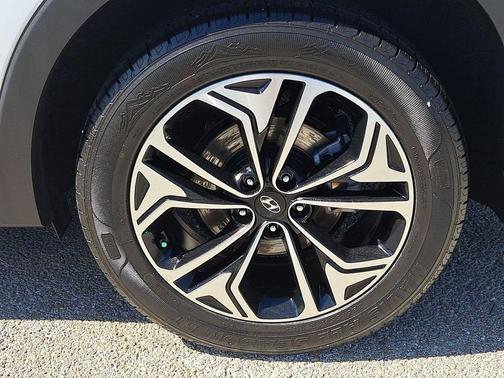 2020 Hyundai SANTA FE SEL 2.4