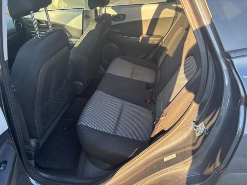 2021 Hyundai KONA SEL