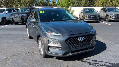 2021 Hyundai KONA SEL