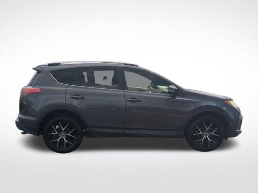 2016 Toyota RAV4 SE
