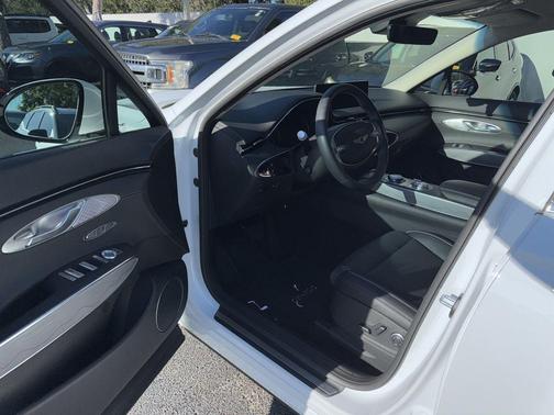 2024 Genesis GV70 2.5T AWD