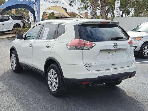 2015 Nissan Rogue S