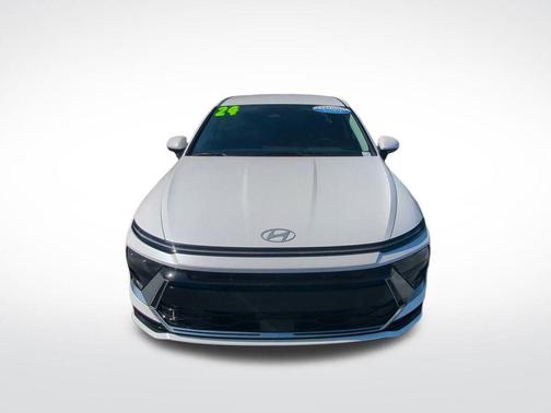 2024 Hyundai SONATA Hybrid SE