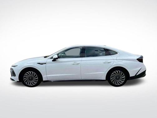 2024 Hyundai SONATA Hybrid SE