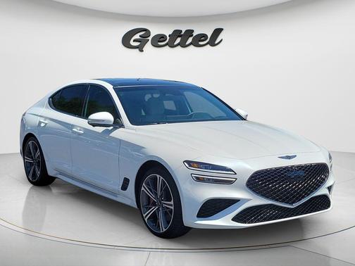 Uyuni White 2025 Genesis G70 3.3T RWD Sport Advanced