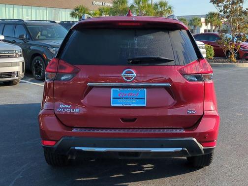 2020 Nissan Rogue SV