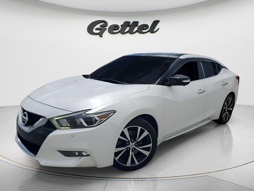 Pearl White 2017 Nissan Maxima 3.5 Platinum