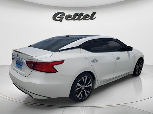 Pearl White 2017 Nissan Maxima 3.5 Platinum