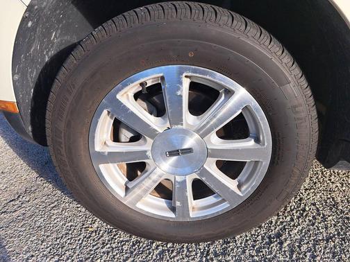 2008 Lincoln MKX Base