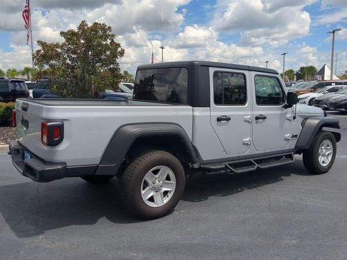 2023 Jeep Gladiator Sport S