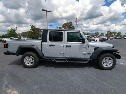 2023 Jeep Gladiator Sport S