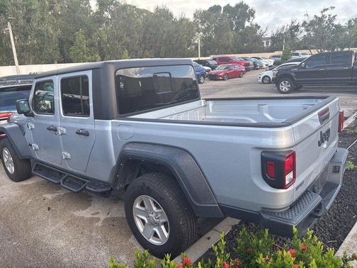2023 Jeep Gladiator Sport S