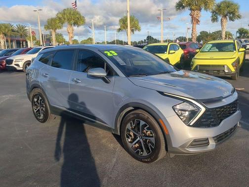 2023 Kia Sportage EX