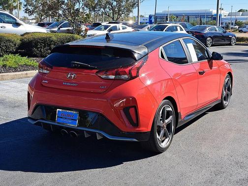 2020 Hyundai Veloster Base