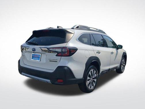 2023 Subaru Outback Touring XT
