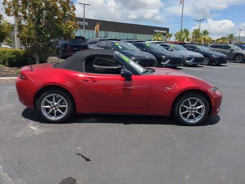 2016 Mazda MX-5 Miata Sport