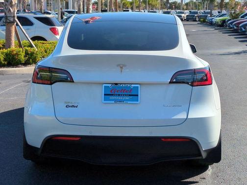 2021 Tesla Model Y Long Range Dual Motor All-Wheel Drive