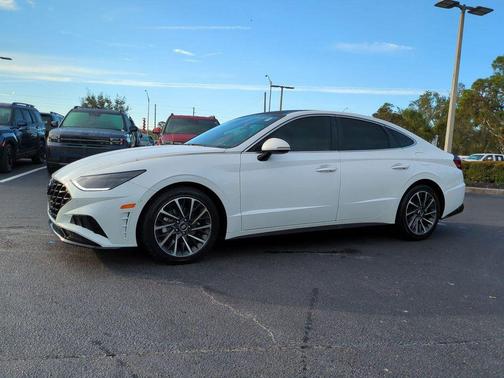 2020 Hyundai SONATA Limited
