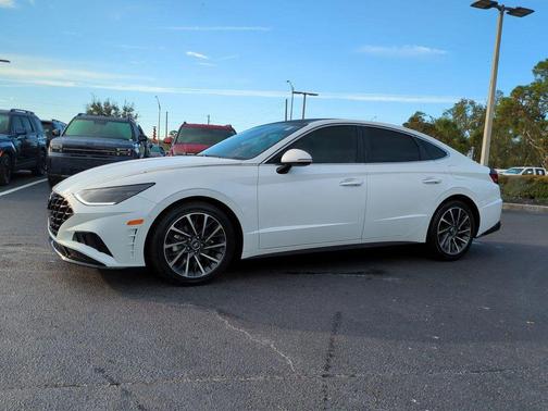 2020 Hyundai SONATA Limited