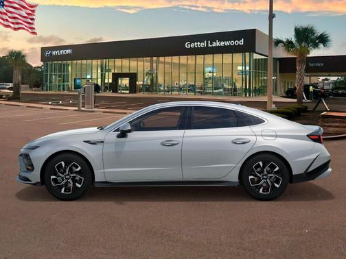 2025 Hyundai SONATA SEL