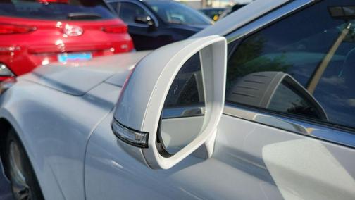 Casablanca White 2017 Genesis G90 Premium