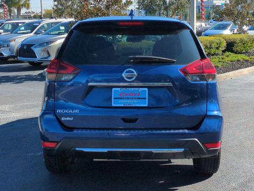 2020 Nissan Rogue S