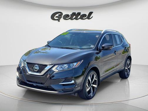 Magnetic Black Pearl 2022 Nissan Rogue Sport SL
