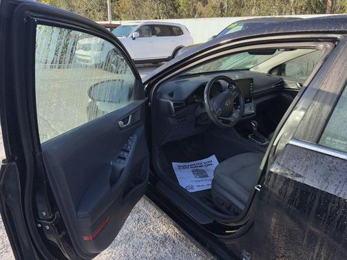 2021 Hyundai IONIQ Plug-In Hybrid SEL