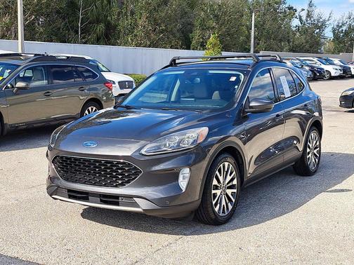 2020 Ford Escape Titanium