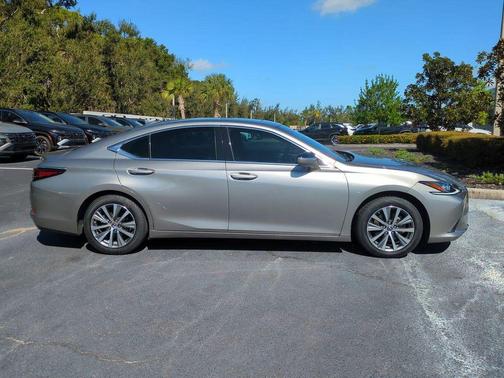 2021 Lexus ES 350 Base