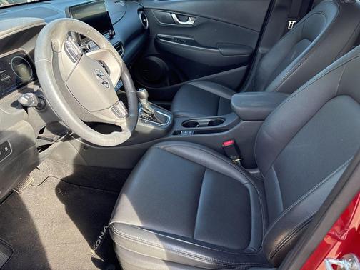 2022 Hyundai KONA Limited