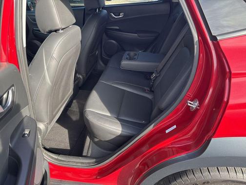 2022 Hyundai KONA Limited