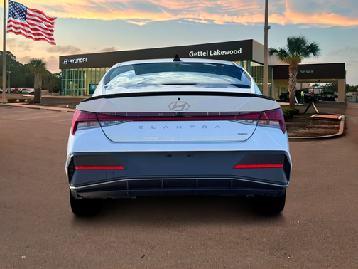 2025 Hyundai ELANTRA HEV SEL Sport
