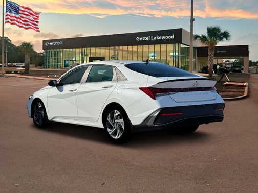 2025 Hyundai ELANTRA HEV SEL Sport