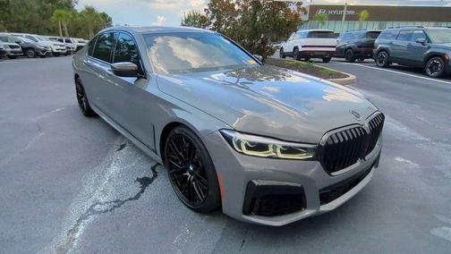 2022 BMW 750 i xDrive