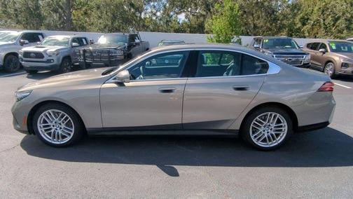 2024 BMW 530 530i